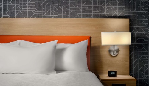 Suite, 1 King Bed, Accessible (Mobility & Hearing, Roll-in Shower)