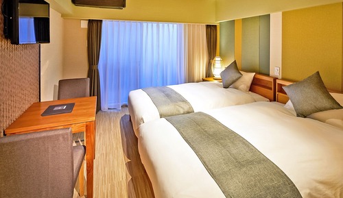 Twin Room with City View