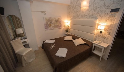 Romantic Double or Twin Room, Balcony, Sea View