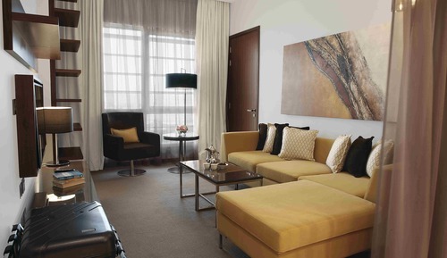 Studio, 1 Queen Bed, City View (Spacious)