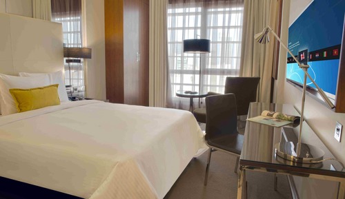 Suite, 1 Bedroom, Sea View (Spacious, Queen Bed)