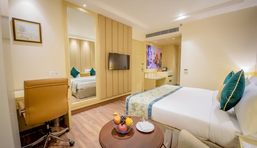 Deluxe Room, 1 King Bed, Non Smoking