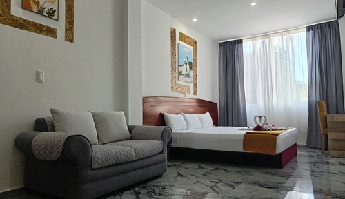 Deluxe Duplex, City View