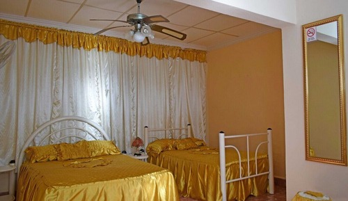 Comfort Triple Room