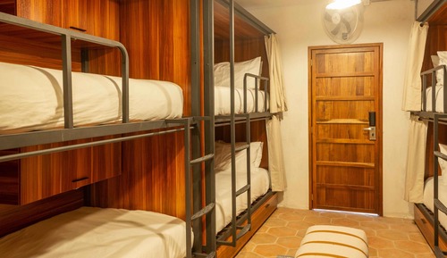 6 Bed Female Community Dorm