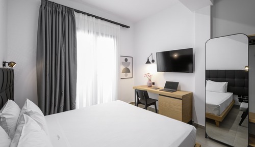 Comfort Double Room (White Tower View)