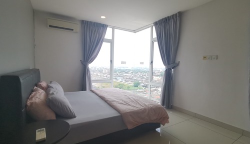 The Marigold Suite (B20-09)