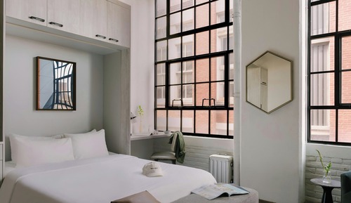 Studio, 1 Queen Bed (View)