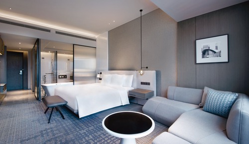 Standard Room, 1 King Bed (WorkLife)
