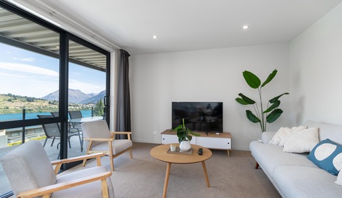 Private 3 Bedroom Apartment