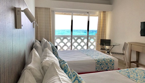 Deluxe Studio Suite (405)