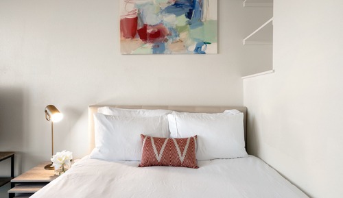 Standard Studio, 1 Queen Bed with Sofa bed, Non Smoking (Self Check-in with Virtual Front Desk)