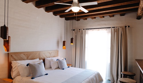 Deluxe Room, 1 King Bed with Sofa bed