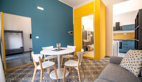 Deluxe Apartment