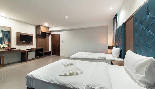Standard Twin Room