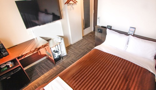 Single Room, Smoking
