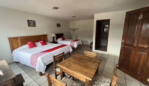 Basic Triple Room