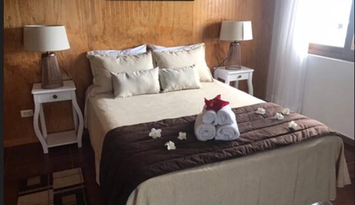 Room Flo, 1 Double Bed, Balcony, Garden view