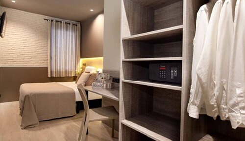 Deluxe Apartment