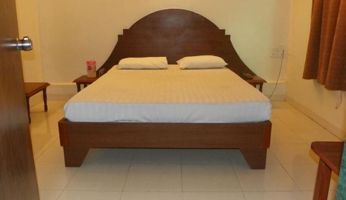 Executive Non AC