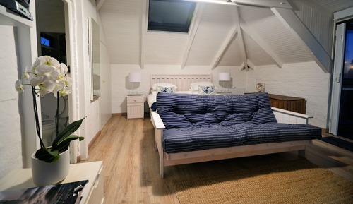 Studio (Seagull)