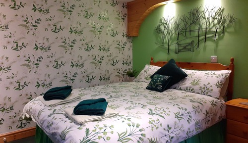 Double Room, Ensuite (Forest Glade)