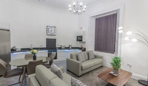 House (2 Bedrooms)