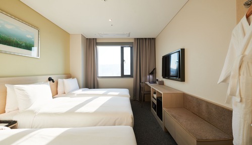 Standard Triple Room (with Breakfast for 3)