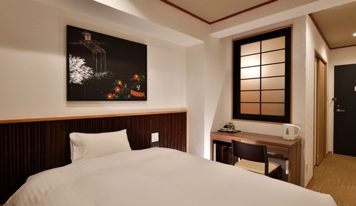 Deluxe Single Room, Women only, Non Smoking