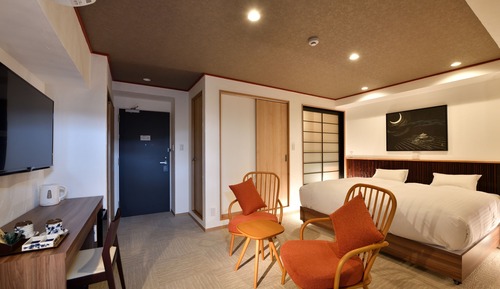 Executive Twin Room (Women or Couple Only)
