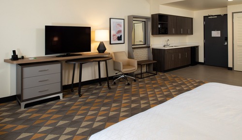 Suite, 1 King Bed, Accessible (Communication Accessible)