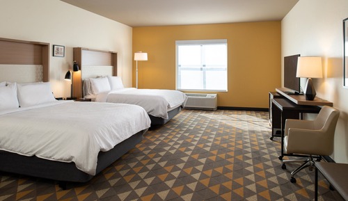 Standard Room, 2 Queen Beds, Accessible (Accessible Tub)