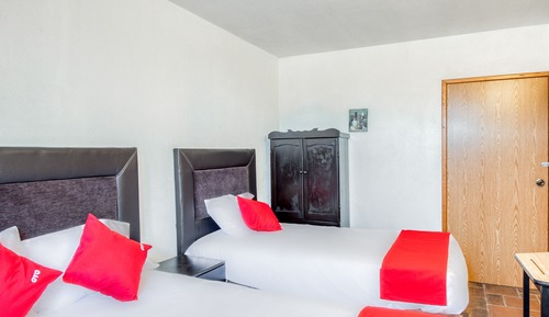 Triple Room (1 Double Bed and 1 Twin Bed #3)