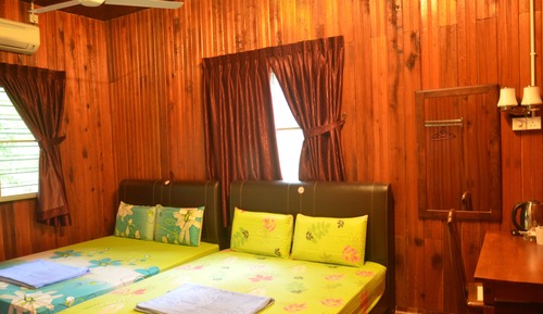 Signature Quadruple Room