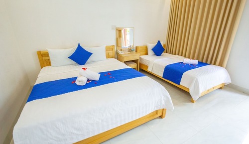 Deluxe Triple Room, City View