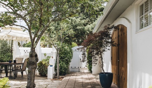 Courtyard Suite
