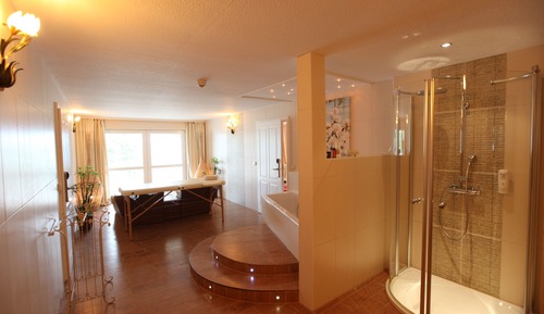 Exclusive Suite