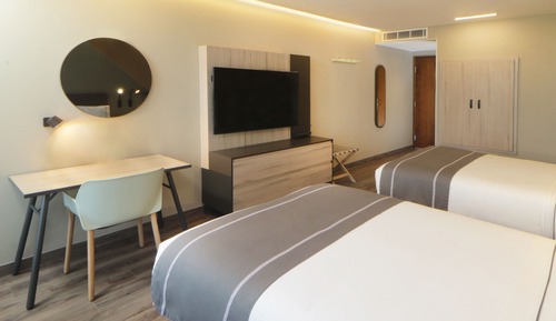 Room, 2 Double Beds, Terrace