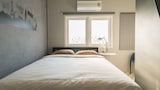 Economy Room, 1 Queen Bed, Non Smoking