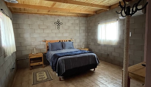 Comfort Room, 1 Queen Bed (Marengo)