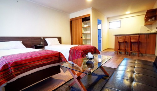 Studio, 2 Twin Beds