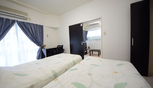 Standard Twin Room C-4