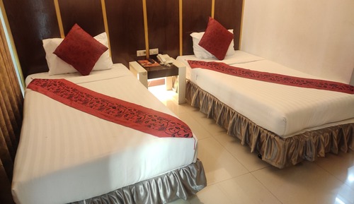 Deluxe Double or Twin Room