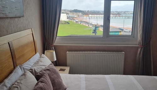 Family Room, Sea View (Room 9)