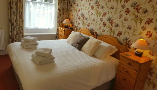 Double or Twin Room (5)
