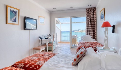 Superior Triple Room, Balcony, Beach View