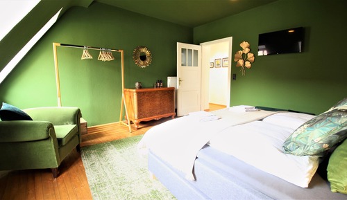 Exclusive Room (The George 31)