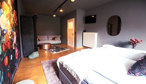 Grand Room (The George 32)