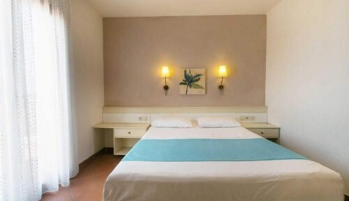 One Bedroom Apartment Upper Floor