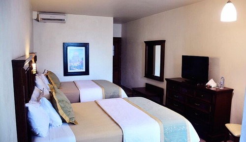 Basic Double Room, 2 Double Beds
